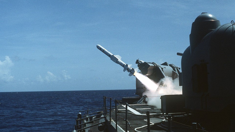 Lancer d'un missile anti-navire